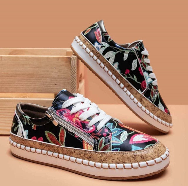 Adèle - Baskets Confort Femme Bohème avec Broderies Florales et Fermeture Zippée