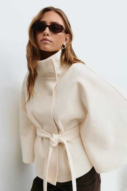 Anaïs - Trench Court Femme Ceinturé et Élégant pour l'Automne