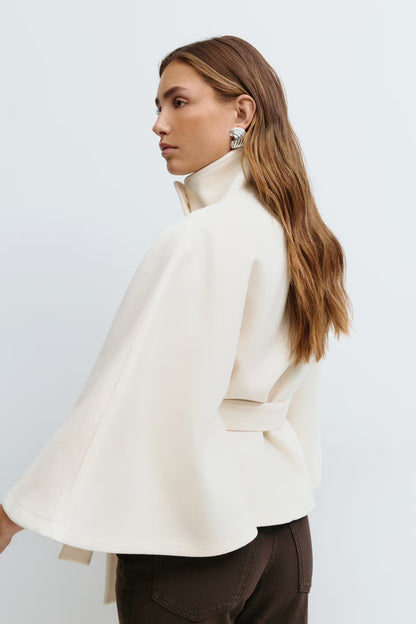 Anaïs - Trench Court Femme Ceinturé et Élégant pour l'Automne