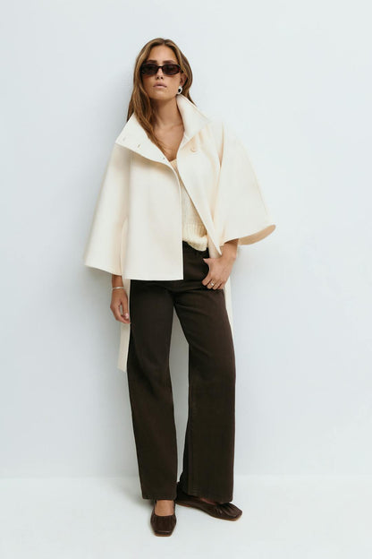 Anaïs - Trench Court Femme Ceinturé et Élégant pour l'Automne