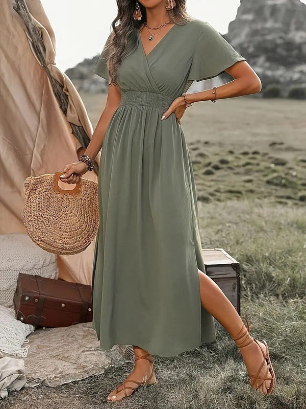 Céline - Robe d'Été Bohème Femme à Col V Croisé avec Taille Smockée et Manches Papillon