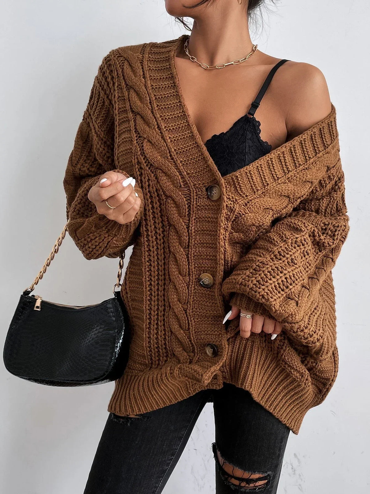 Clara - Cardigan femme oversize chaud et torsadé à col V