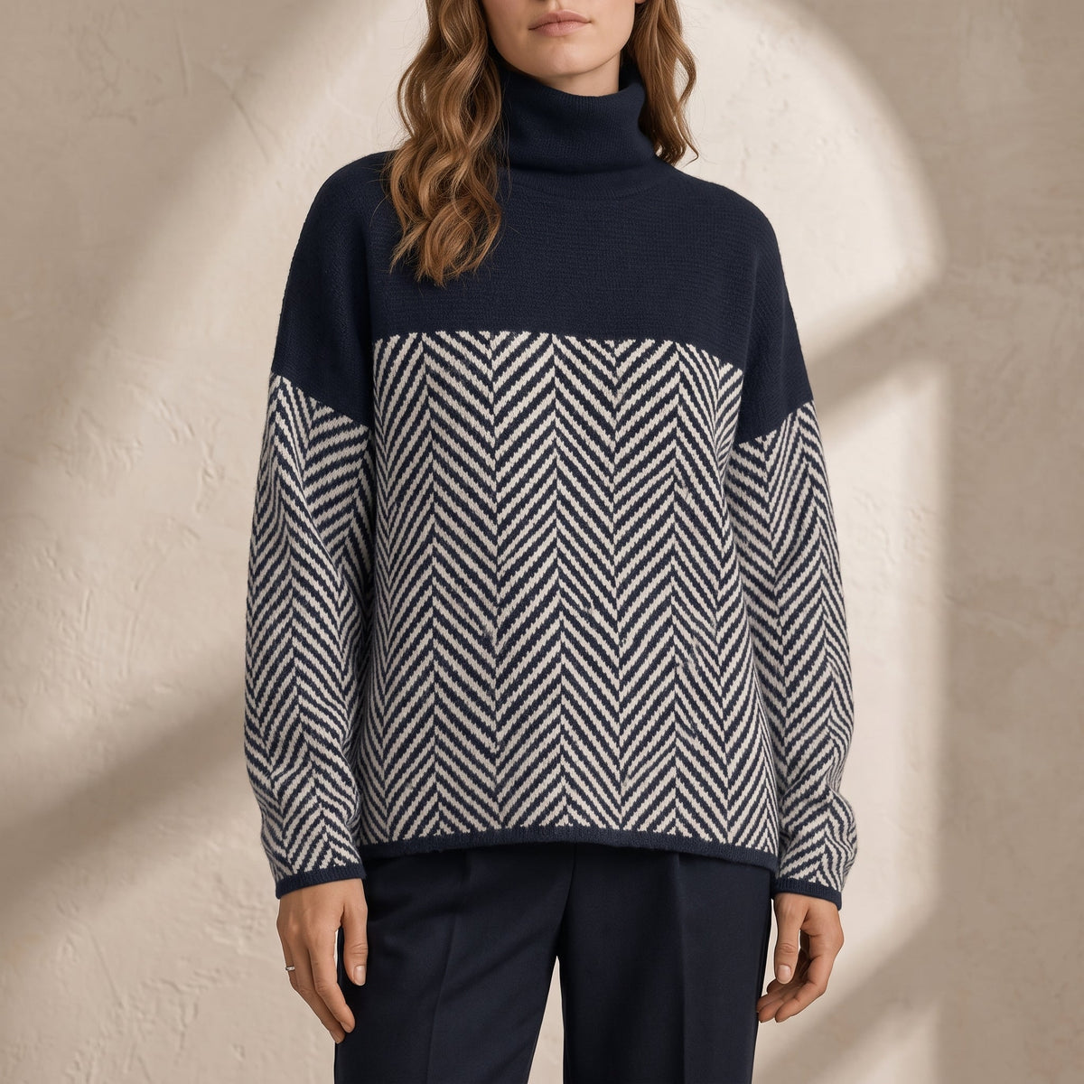 Clara - Pull femme col roulé oversize en maille à chevrons chaud et doux