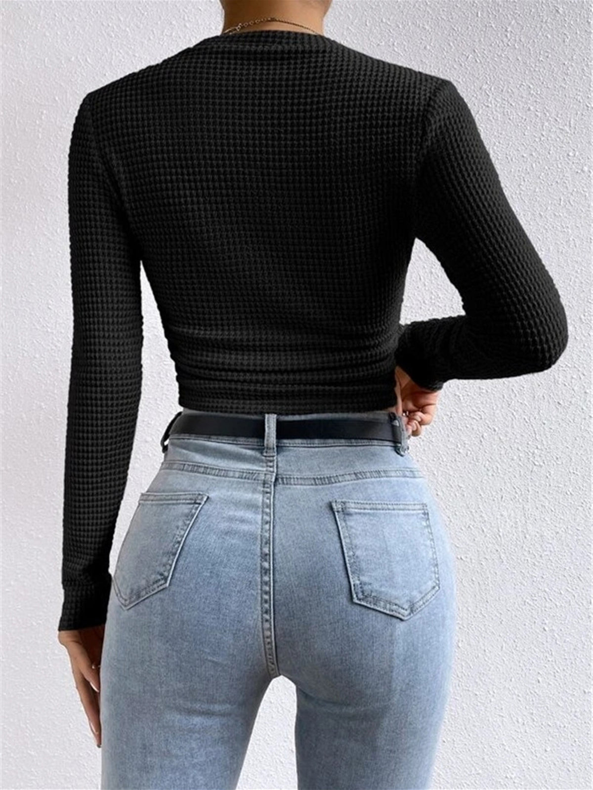 Clara - Top Femme en Maille à Manches Longues et Col Rond Ajusté