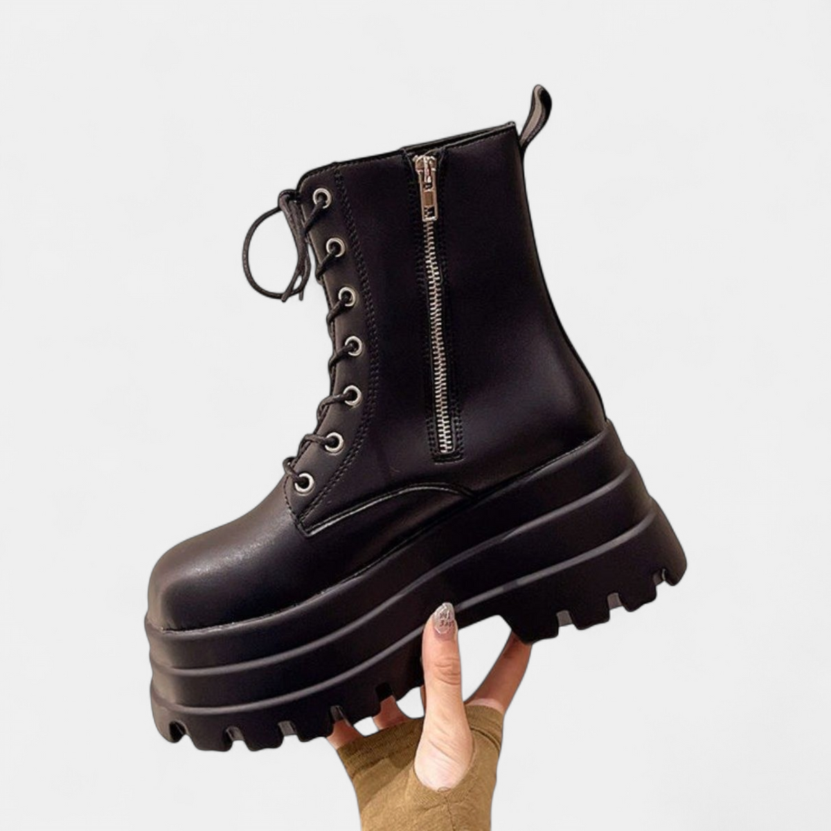 Jade - Bottines femme rangers à lacets et plateforme épaisse crantée
