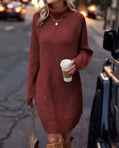 Julie - Robe pull femme courte à col roulé en maille et droite avec manches longues