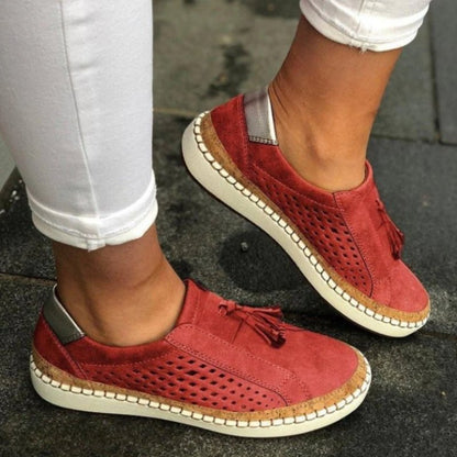 Léa - Baskets Confort Femme Décontractées avec Perforations et Pompons