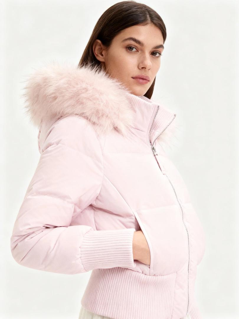 Sarah - Doudoune femme courte et chaude à capuche doublée et zippée pour l'hiver