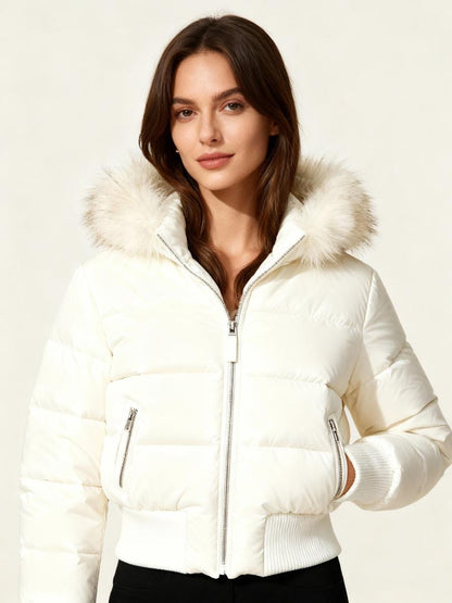 Sarah - Doudoune femme courte et chaude à capuche doublée et zippée pour l'hiver