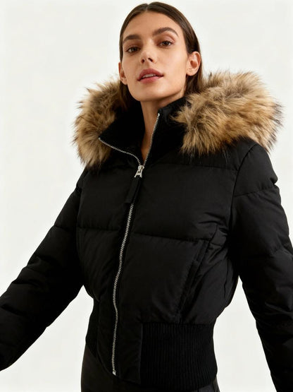 Sarah - Doudoune femme courte et chaude à capuche doublée et zippée pour l'hiver