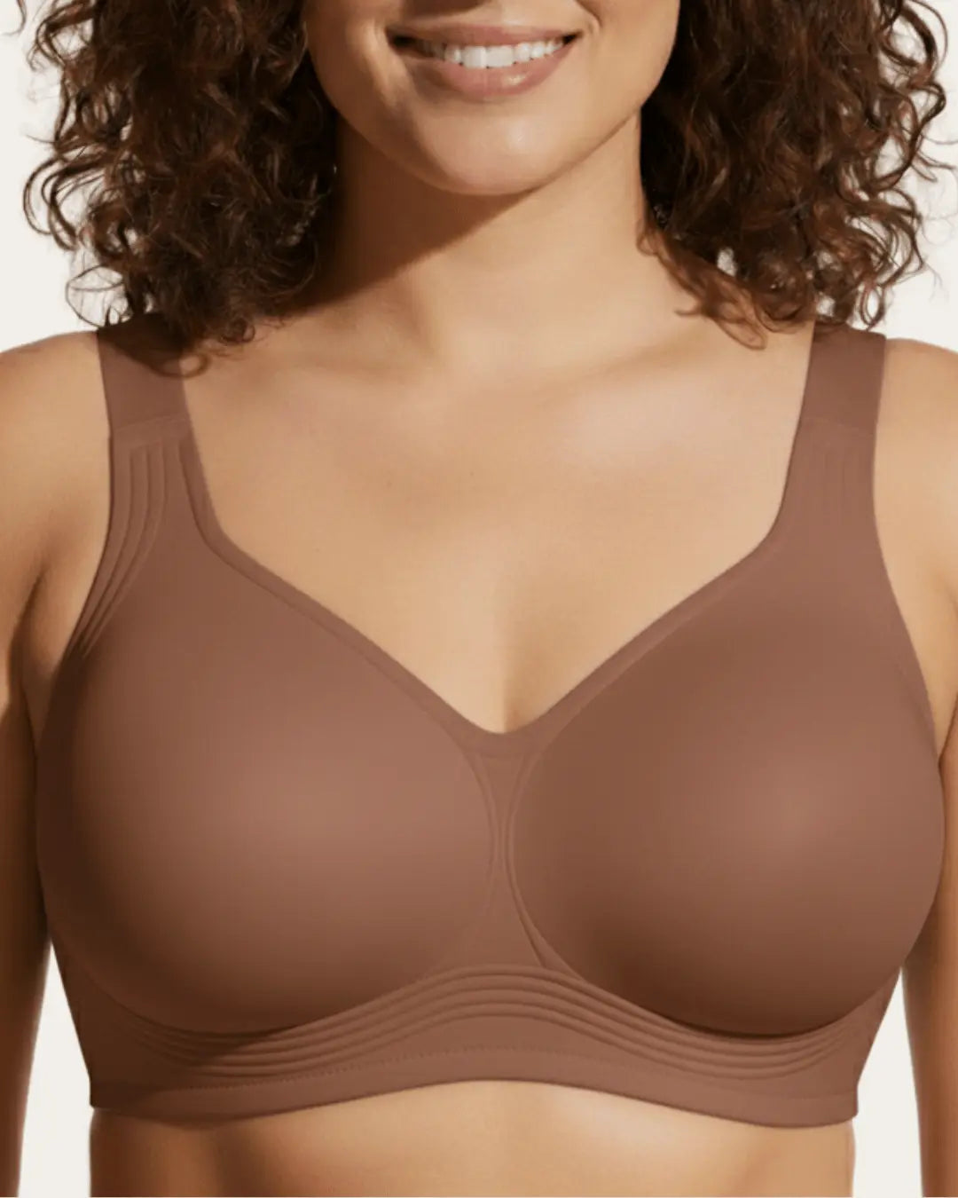 Sarah - Soutien-gorge femme couvrant et confortable à bonnets moulés