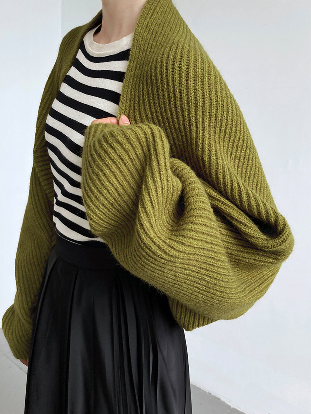 Élise - Gilet Femme en Maille Ouvert avec Manches Longues et Coupe Boléro
