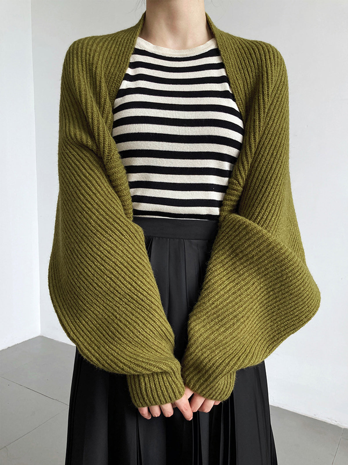 Élise - Gilet Femme en Maille Ouvert avec Manches Longues et Coupe Boléro