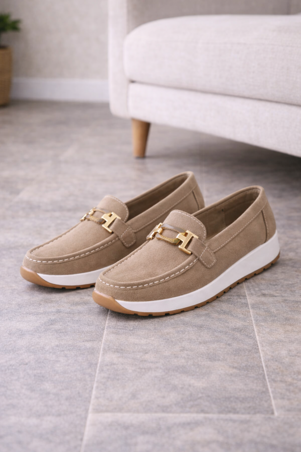 Élise - Mocassins Confort Femme avec Boucle Dorée et Semelle Plateforme Chic