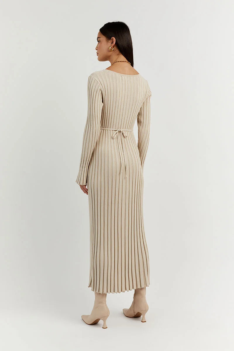 Élise - Robe pull femme longue col V côtelée avec manches longues et coupe évasée